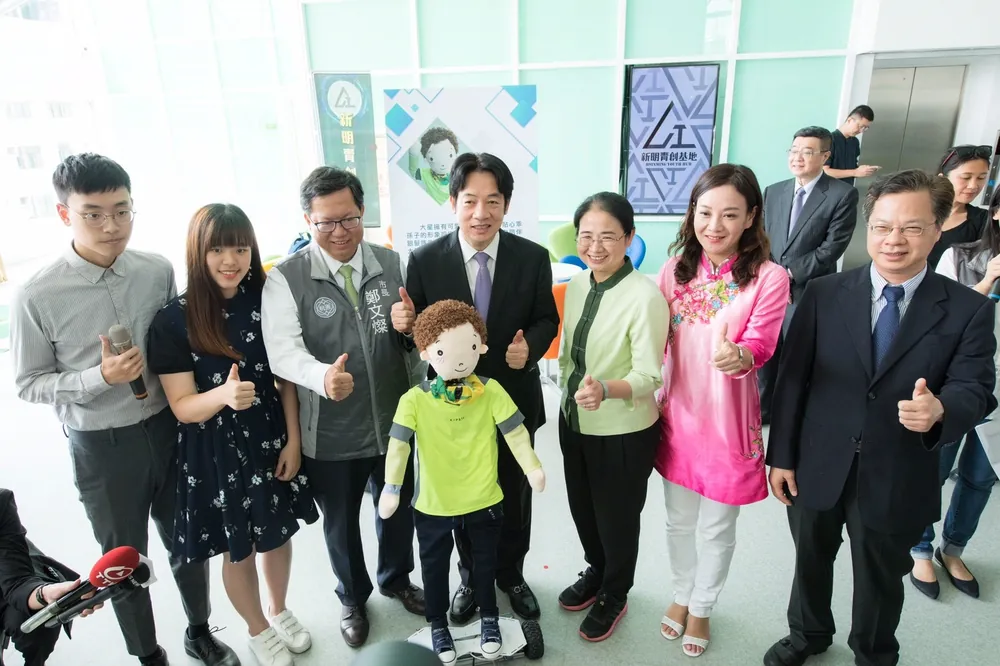 AI 大星智慧機器人在桃園新明青創基地展示